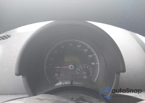 2010 Volkswagen New Beetle 2.5L Final Edition z USA, uszkodzony, nr VIN 3VWPW3AG9AM000228